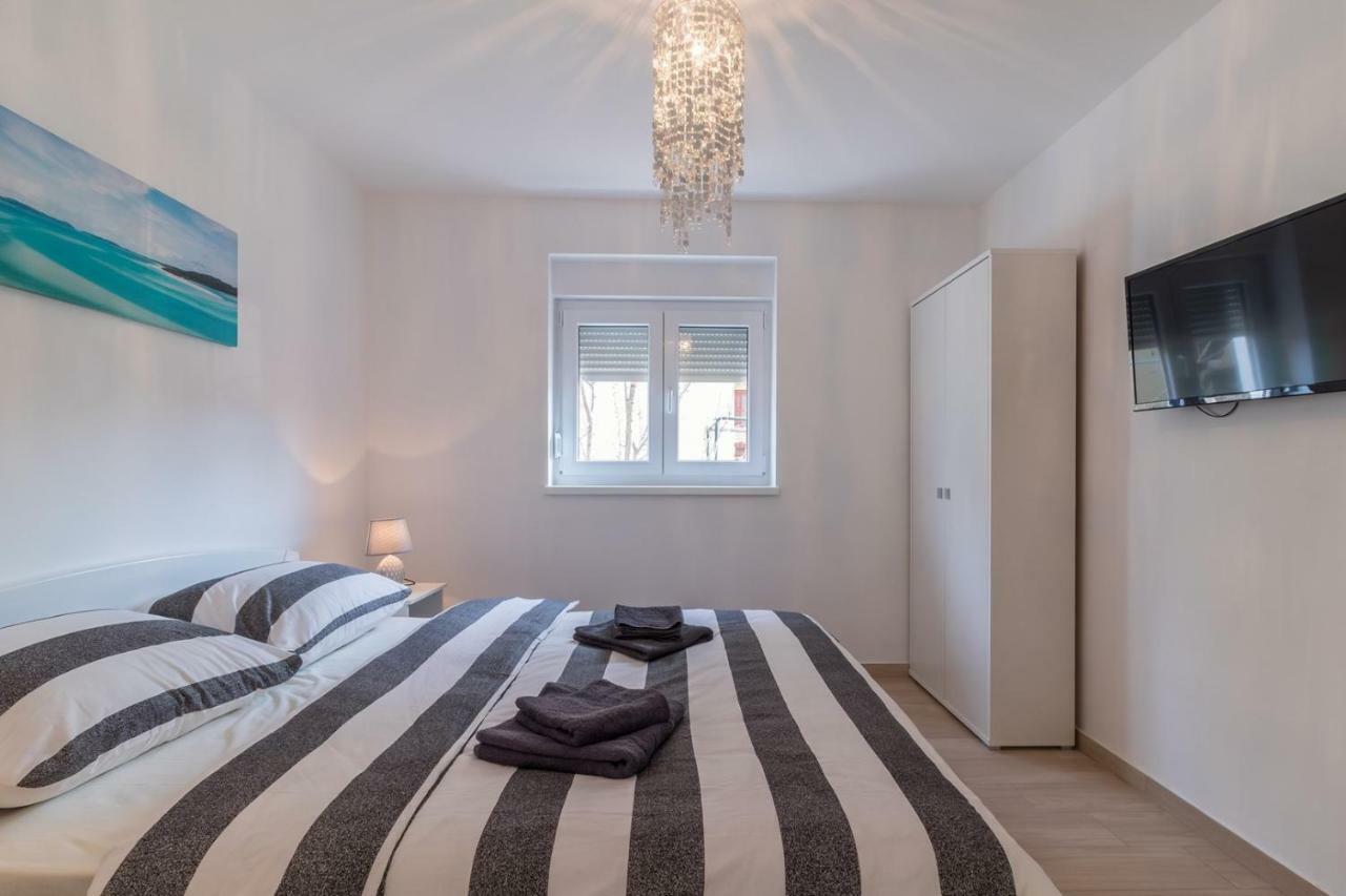 Apartments Mira Пула Екстер'єр фото