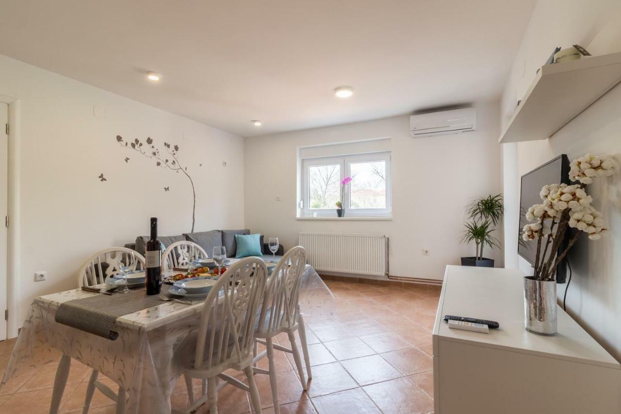 Apartments Mira Пула Екстер'єр фото