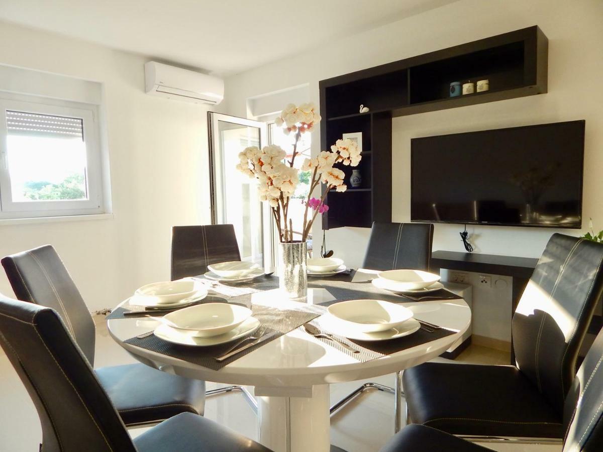 Apartments Mira Пула Екстер'єр фото