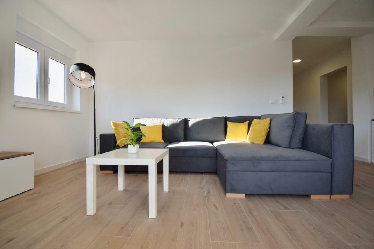 Apartments Mira Пула Екстер'єр фото